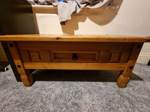 Corona solid pine wooden - solid,